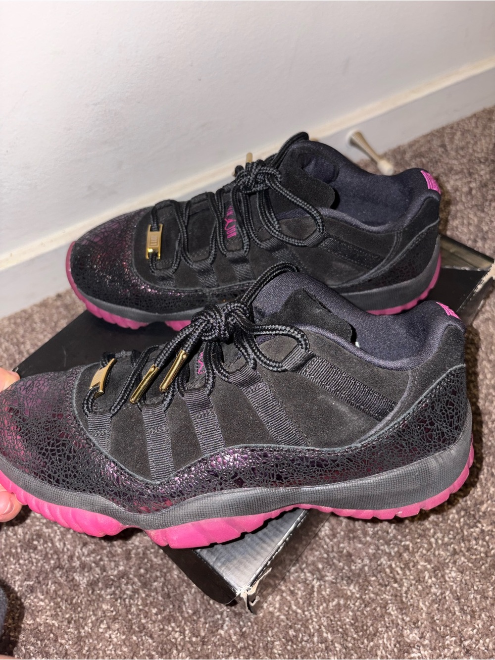 ROOK TO QUEEN JORDAN 11